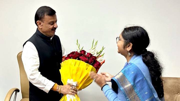 स्कूल शिक्षा एवं परिवहन मंत्री श्री उदय प्रताप सिंह ने मंत्रालय में किया कार्यभार गृहण